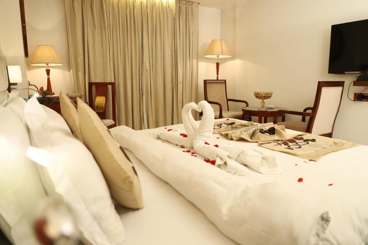 Republic Hotel Patna  Extérieur photo