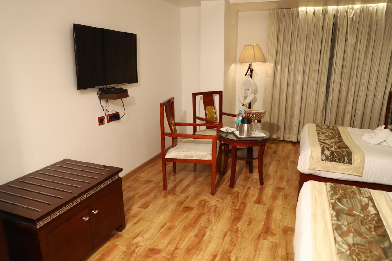 Republic Hotel Patna  Extérieur photo