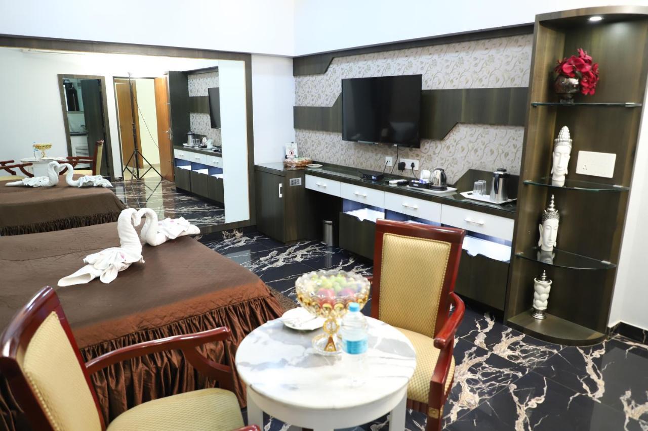 Republic Hotel Patna  Extérieur photo