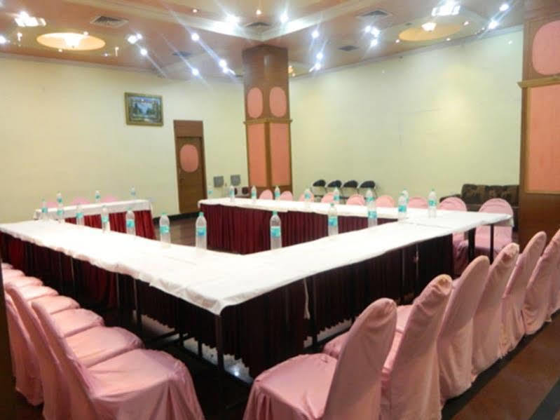 Republic Hotel Patna  Extérieur photo